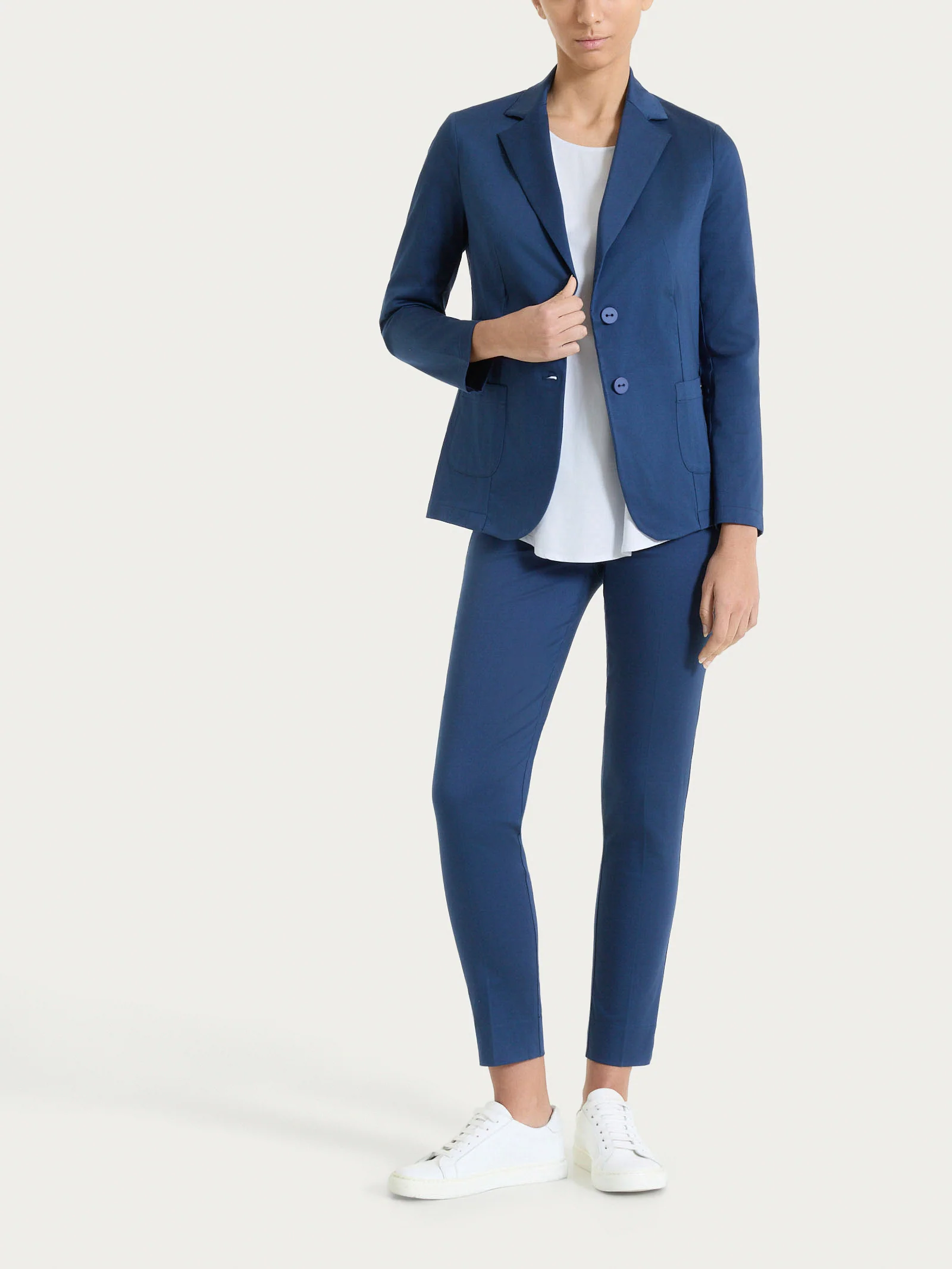 Blazer con due bottoni in Satin Power - Oceana - Image 4