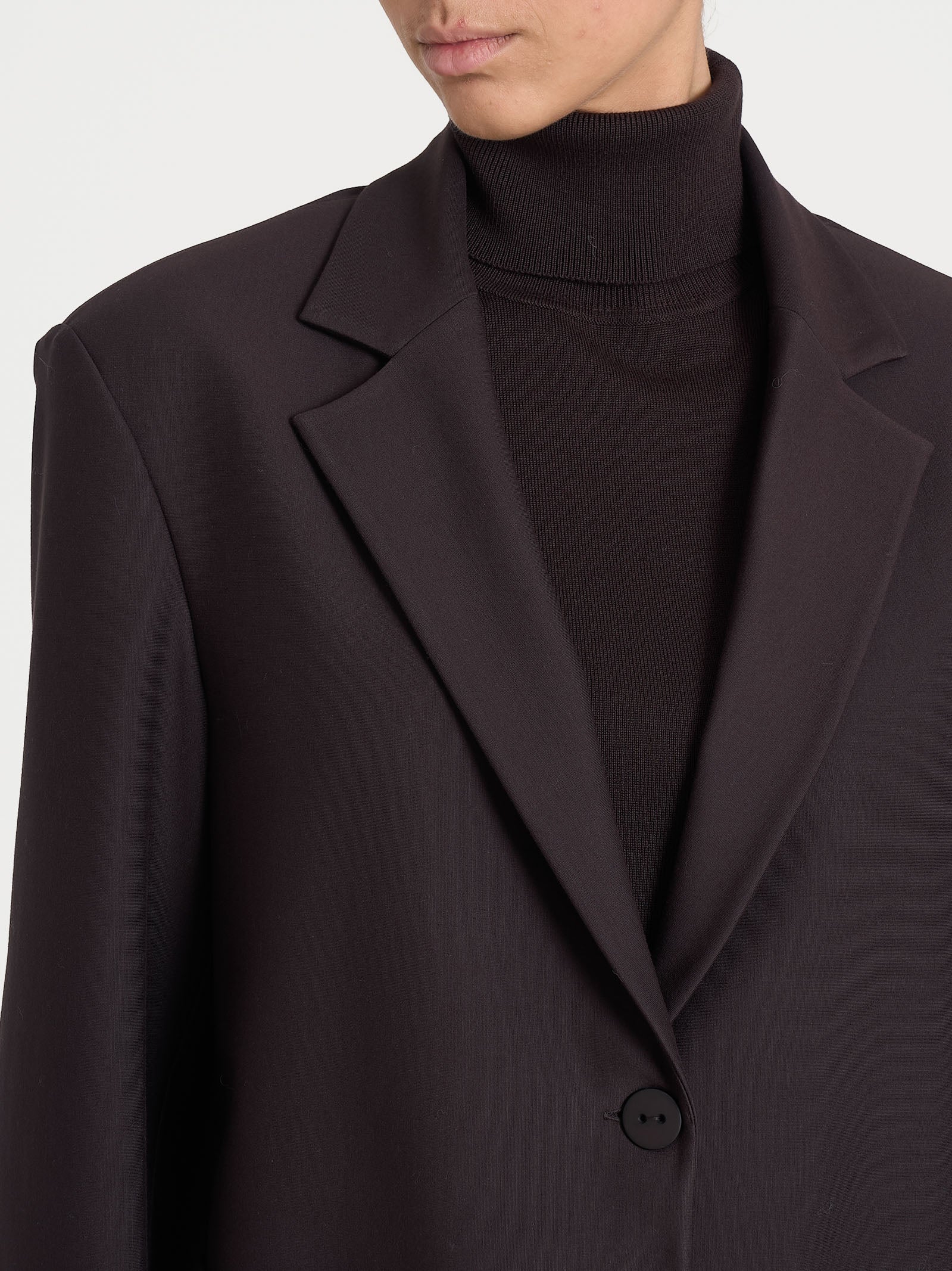 Blazer over con due bottoni in Compact - Chocolate Torte - Image 4