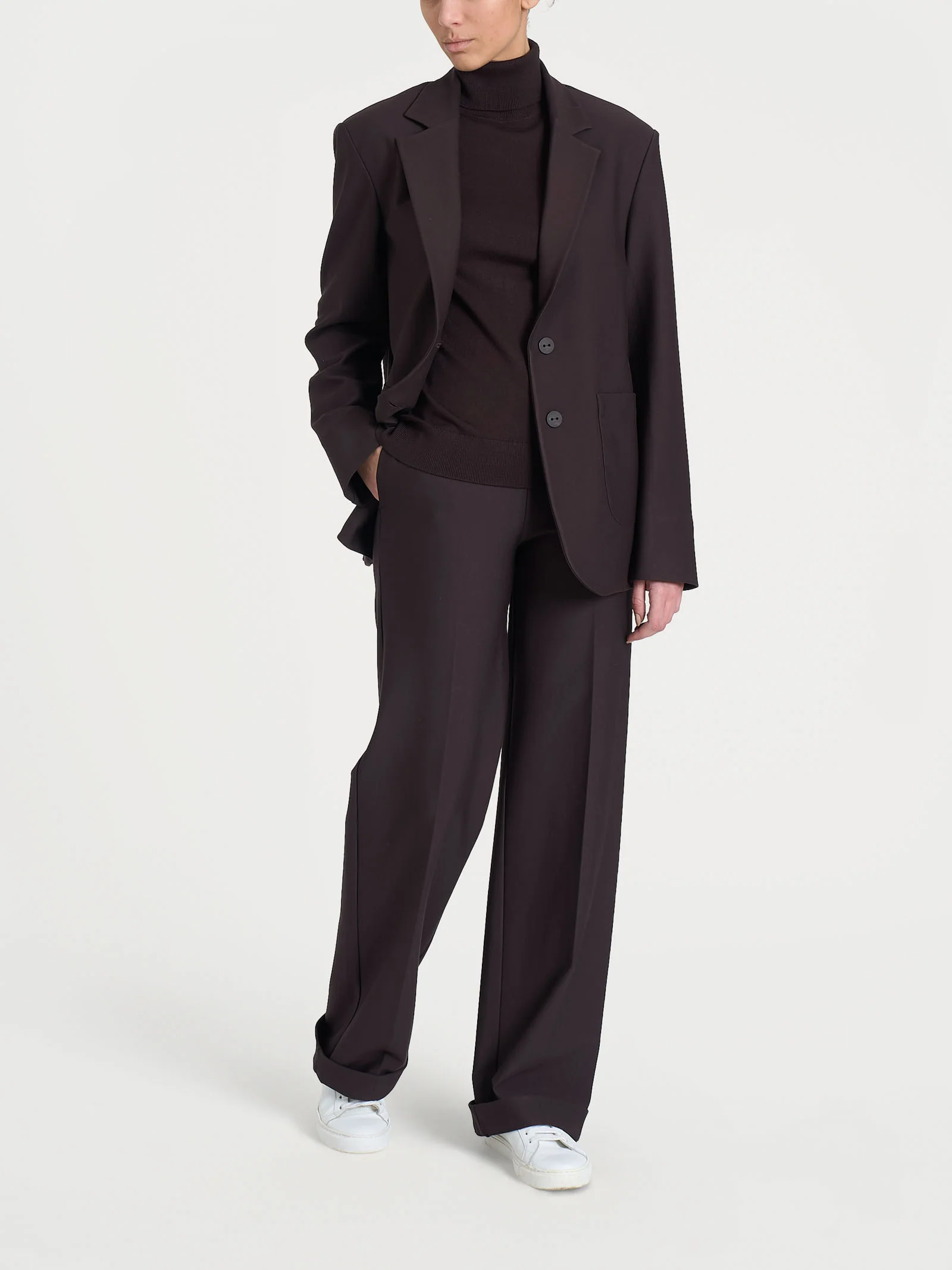 Blazer over con due bottoni in Compact - Chocolate Torte - Image 6