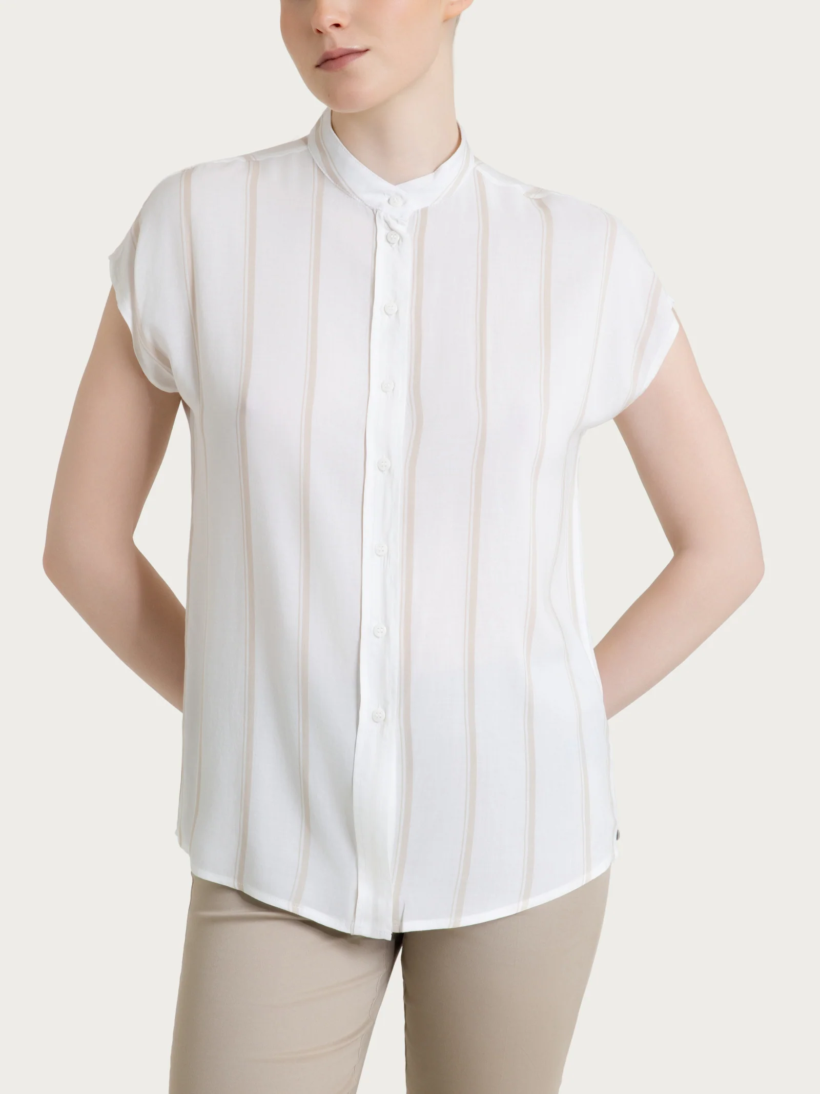 Camicia a righe spaziate e manica corta in EcoSeta - Fant.Blanc