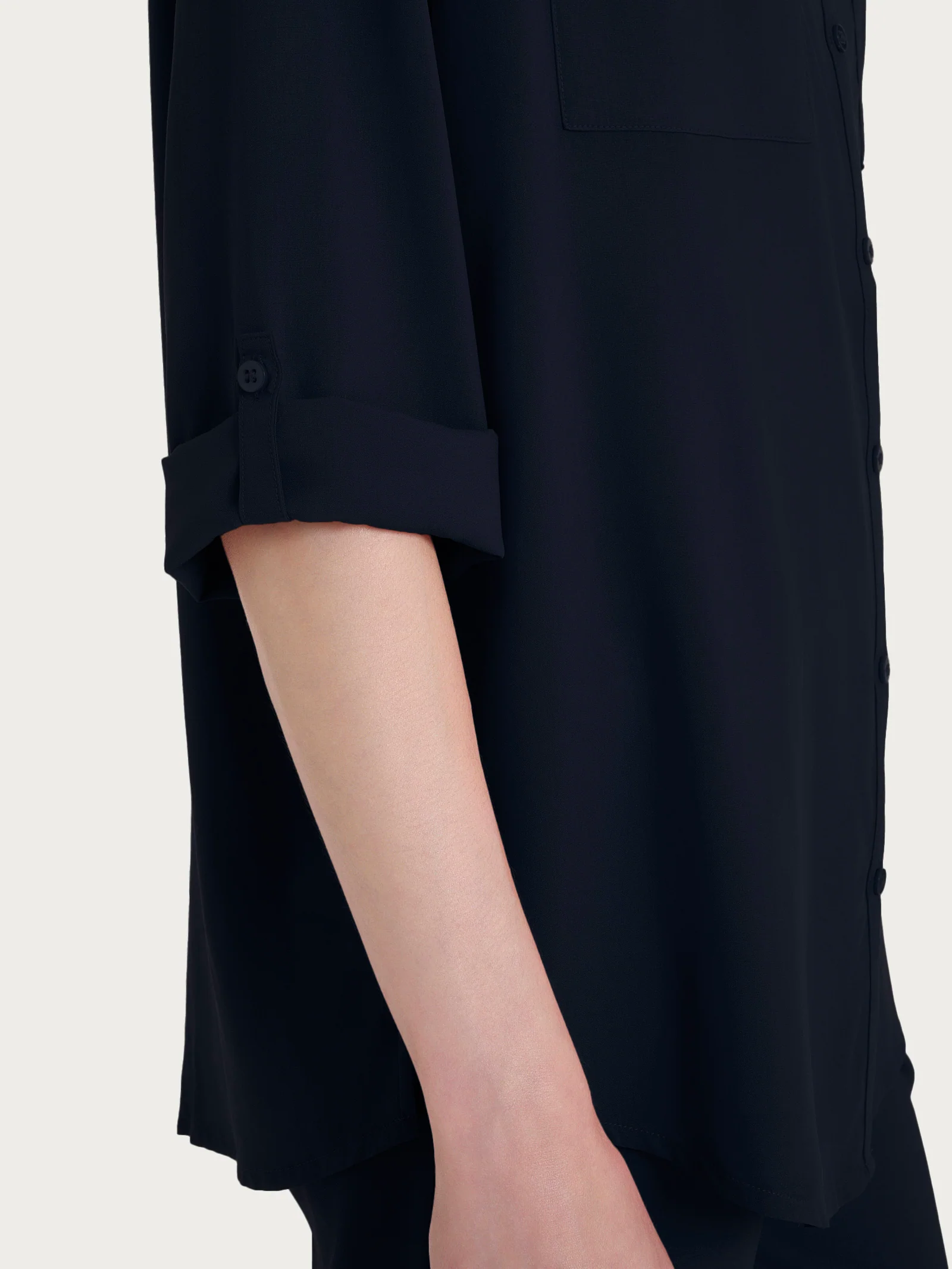 Camicia con collo alla coreana in EcoSeta - Bleu - Image 4