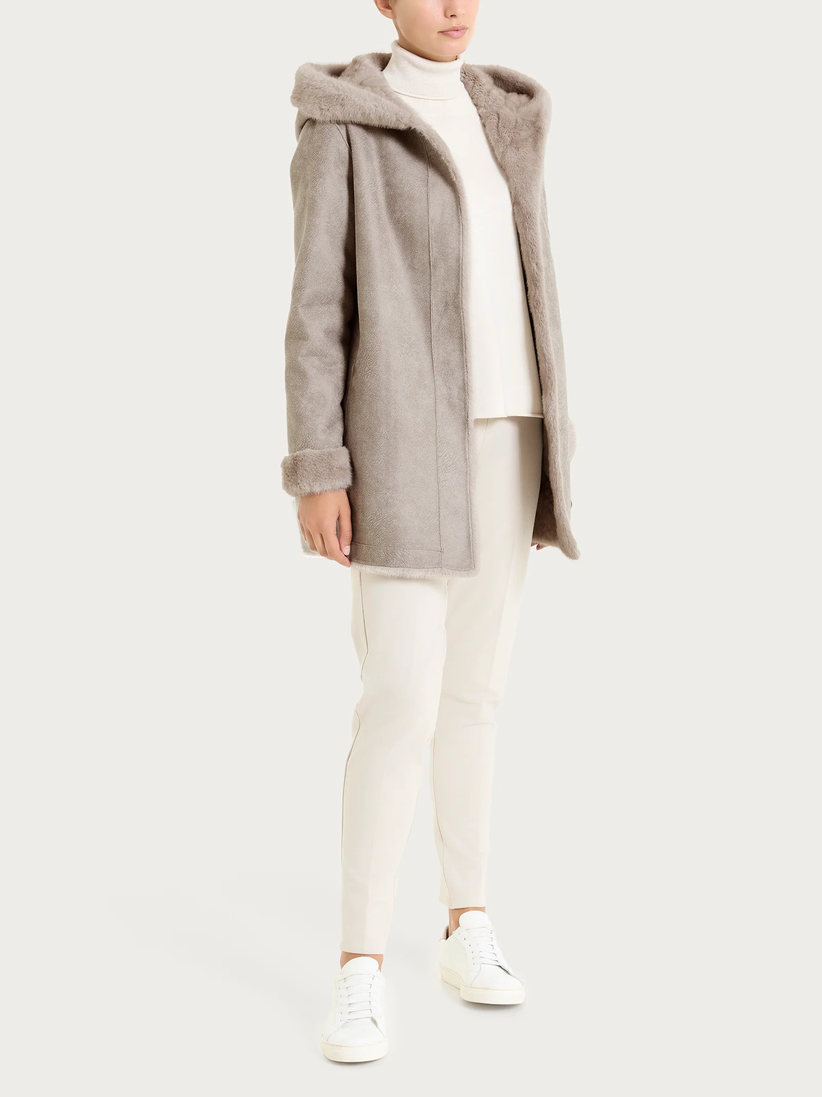 Cappotto con cappuccio double-face in Vegan Fur - String - Image 7