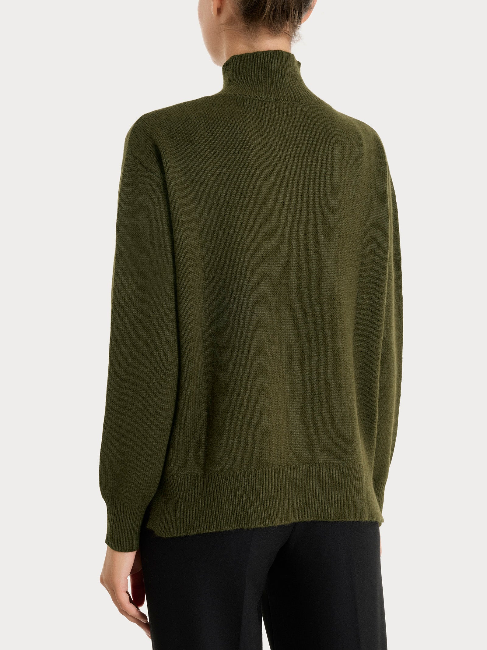 Cardigan con collo alto in Natural Soft - Dark Olive - Image 2