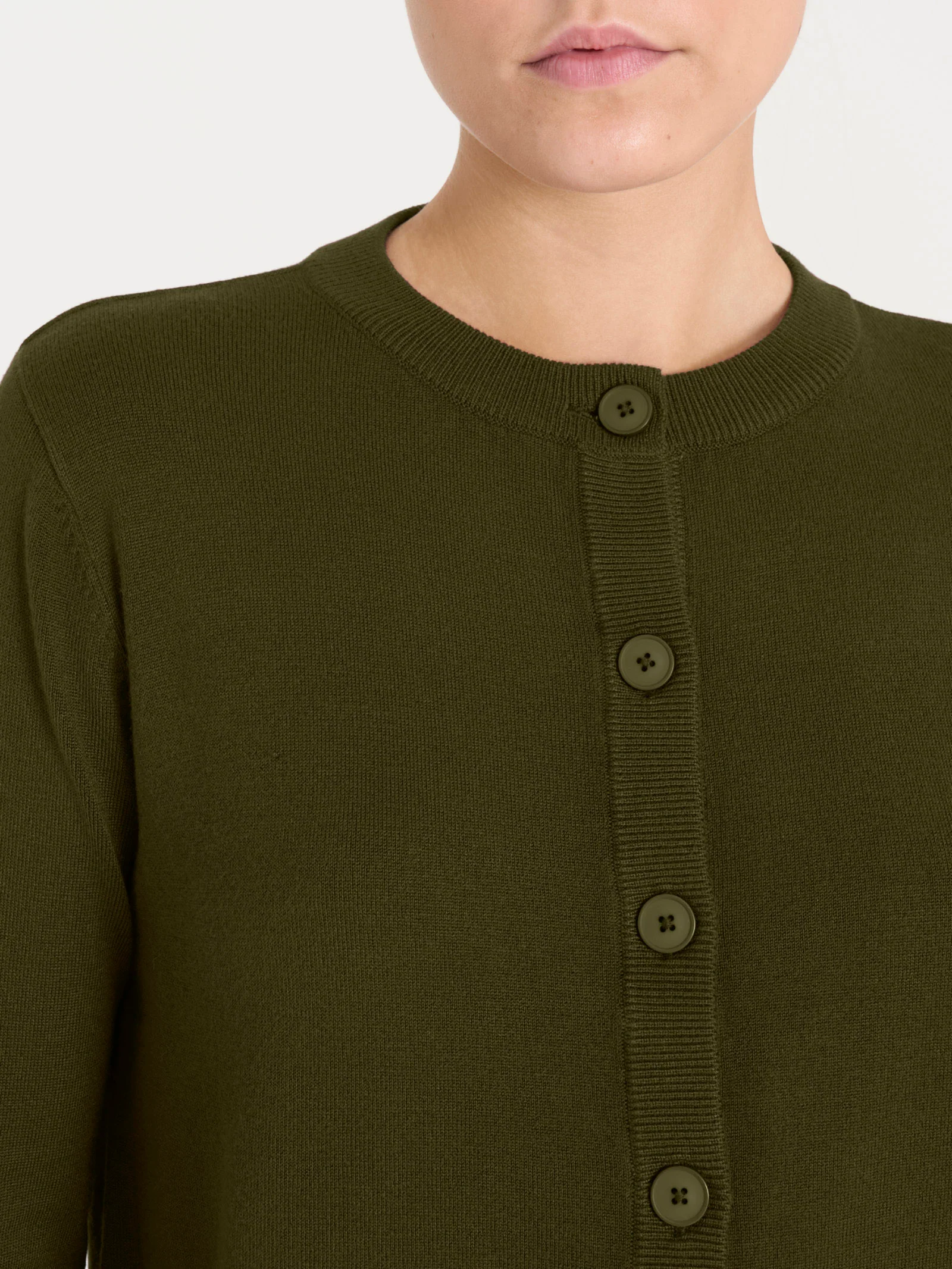 Cardigan corto con bottoni Four Seasons - Dark Olive - Image 3
