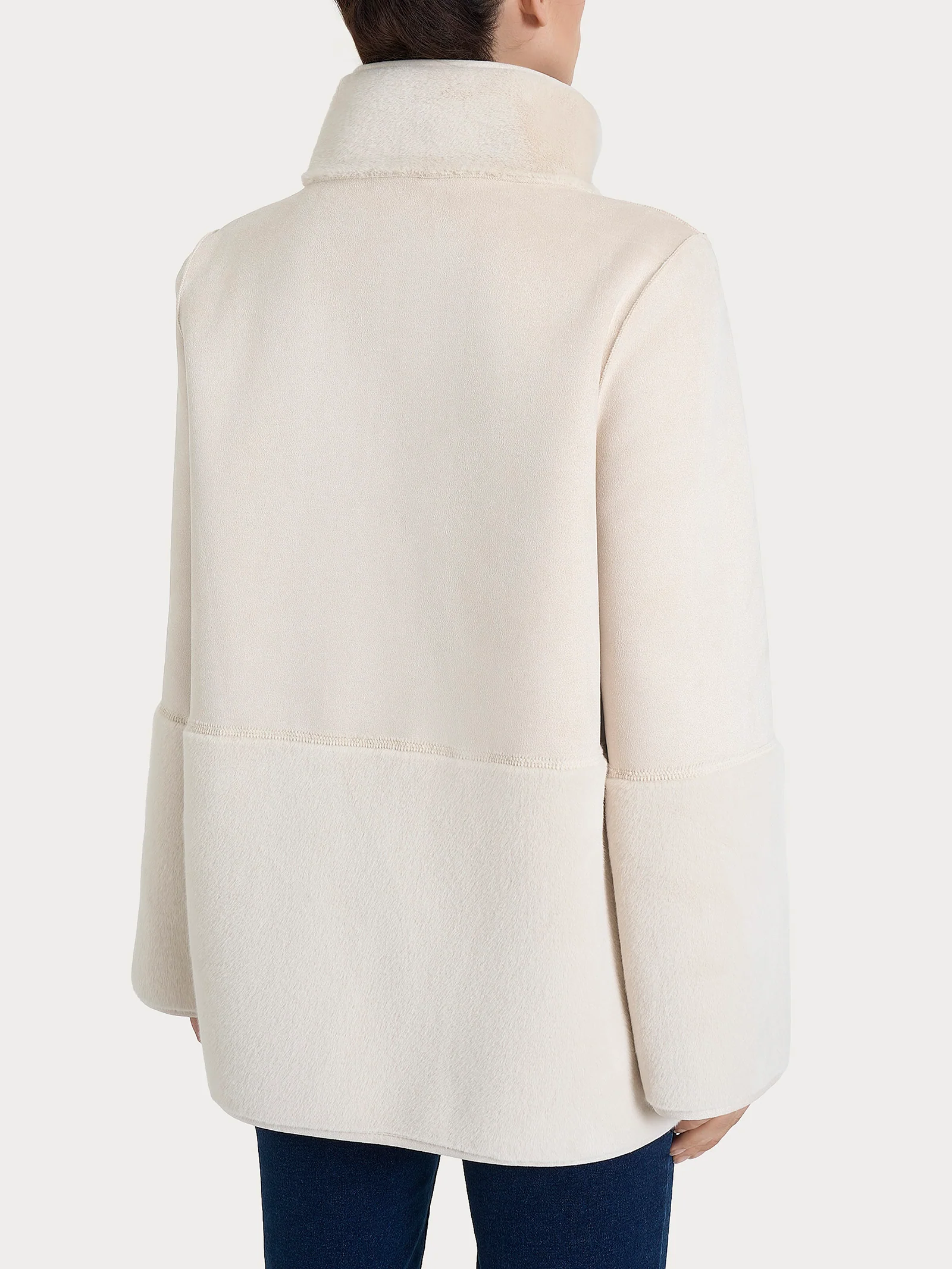 Giacca lunga con collo alto double-face in Vegan Shearling  - Champignon - Image 4