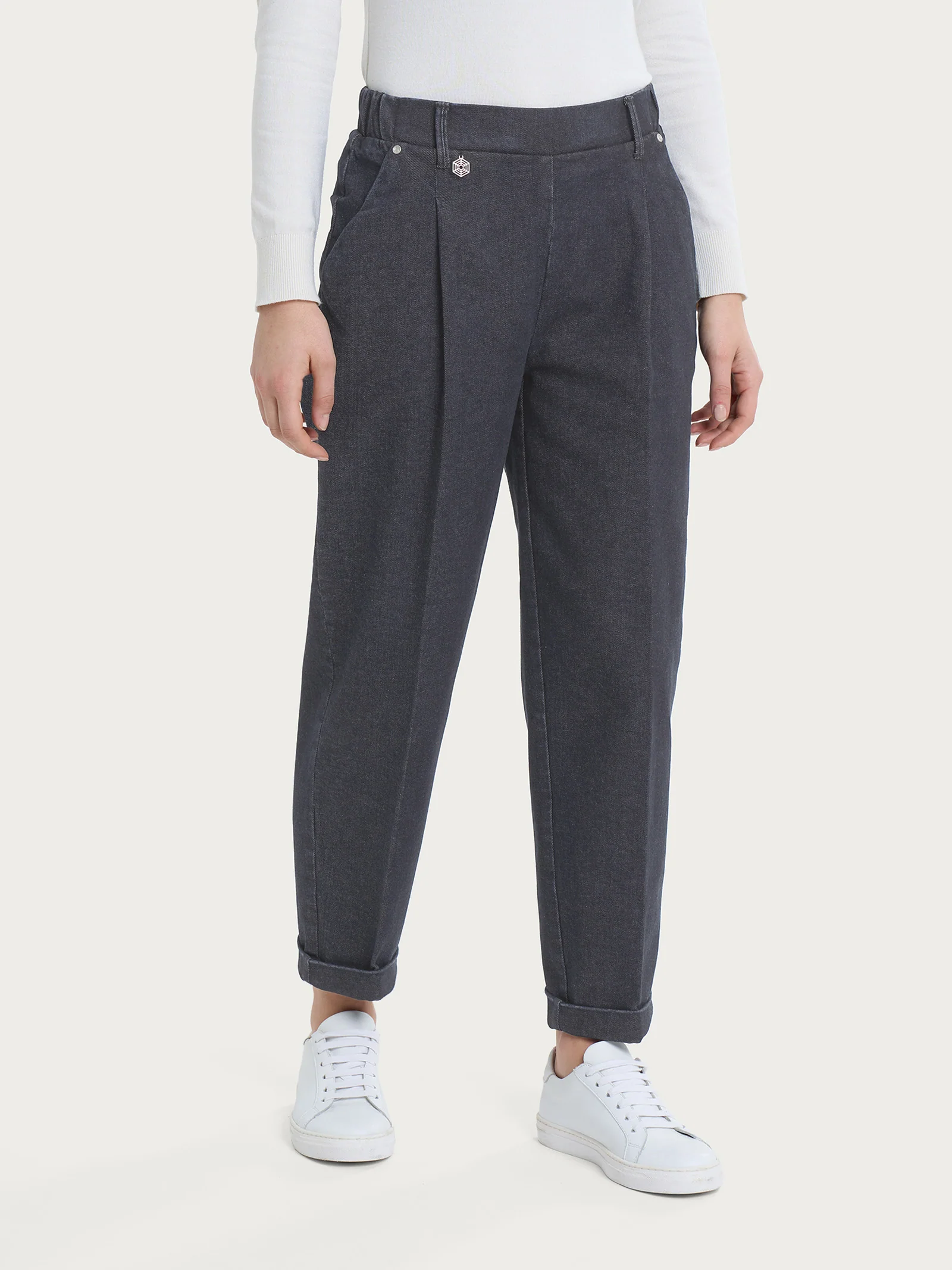 Jeans a carota con tasche e pinces in Super Denim - Ferro