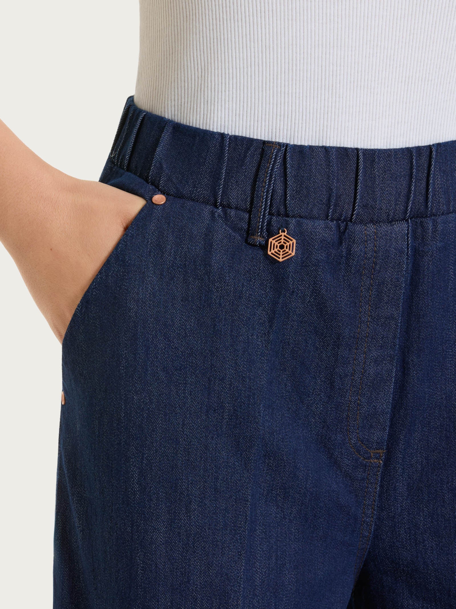 Jeans ampio alla caviglia con tasche in 4 Seasons Denim - Persia - Image 3