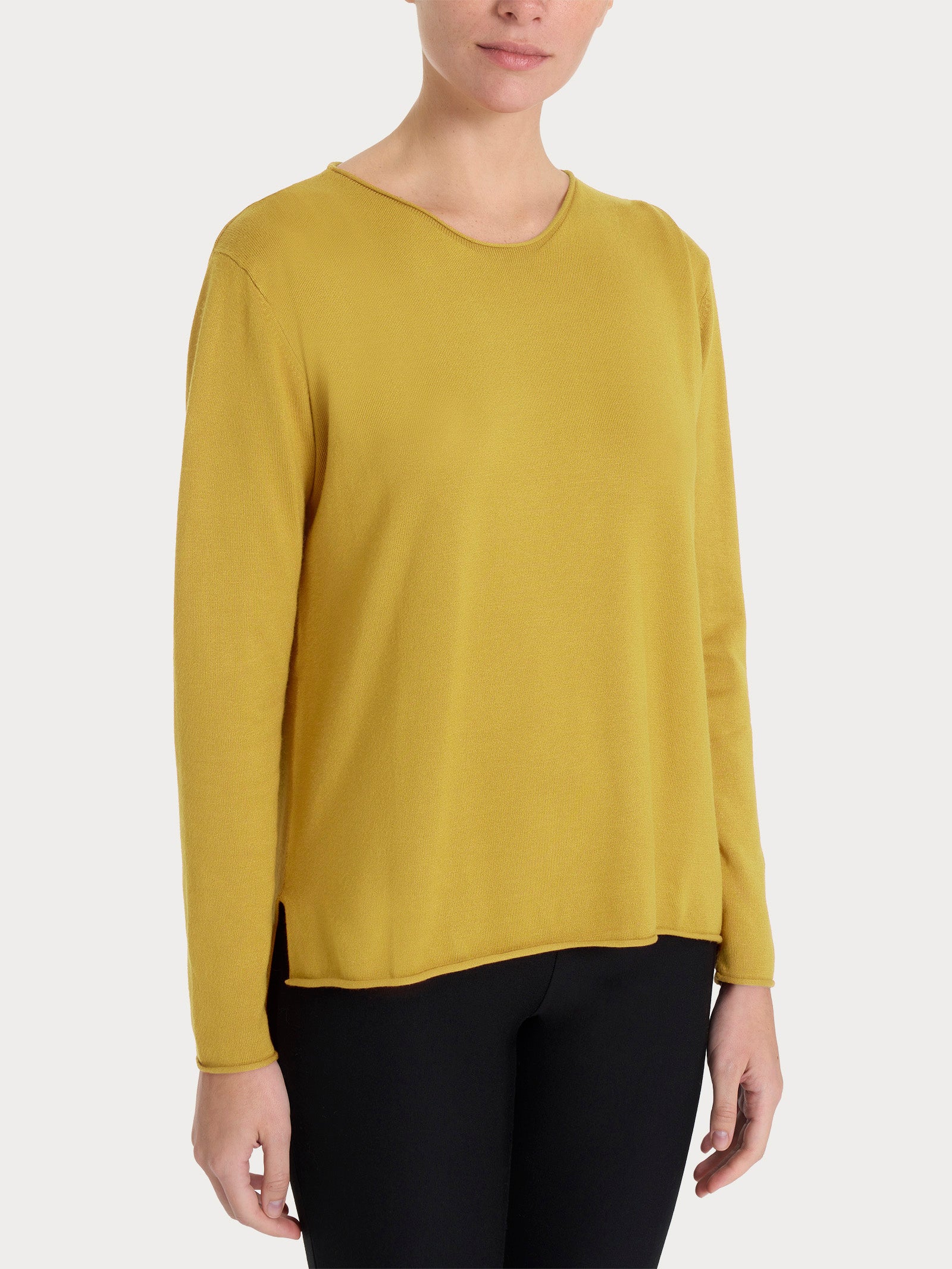 Maglia asimmetrica con girocollo Four Seasons - Oil Yellow