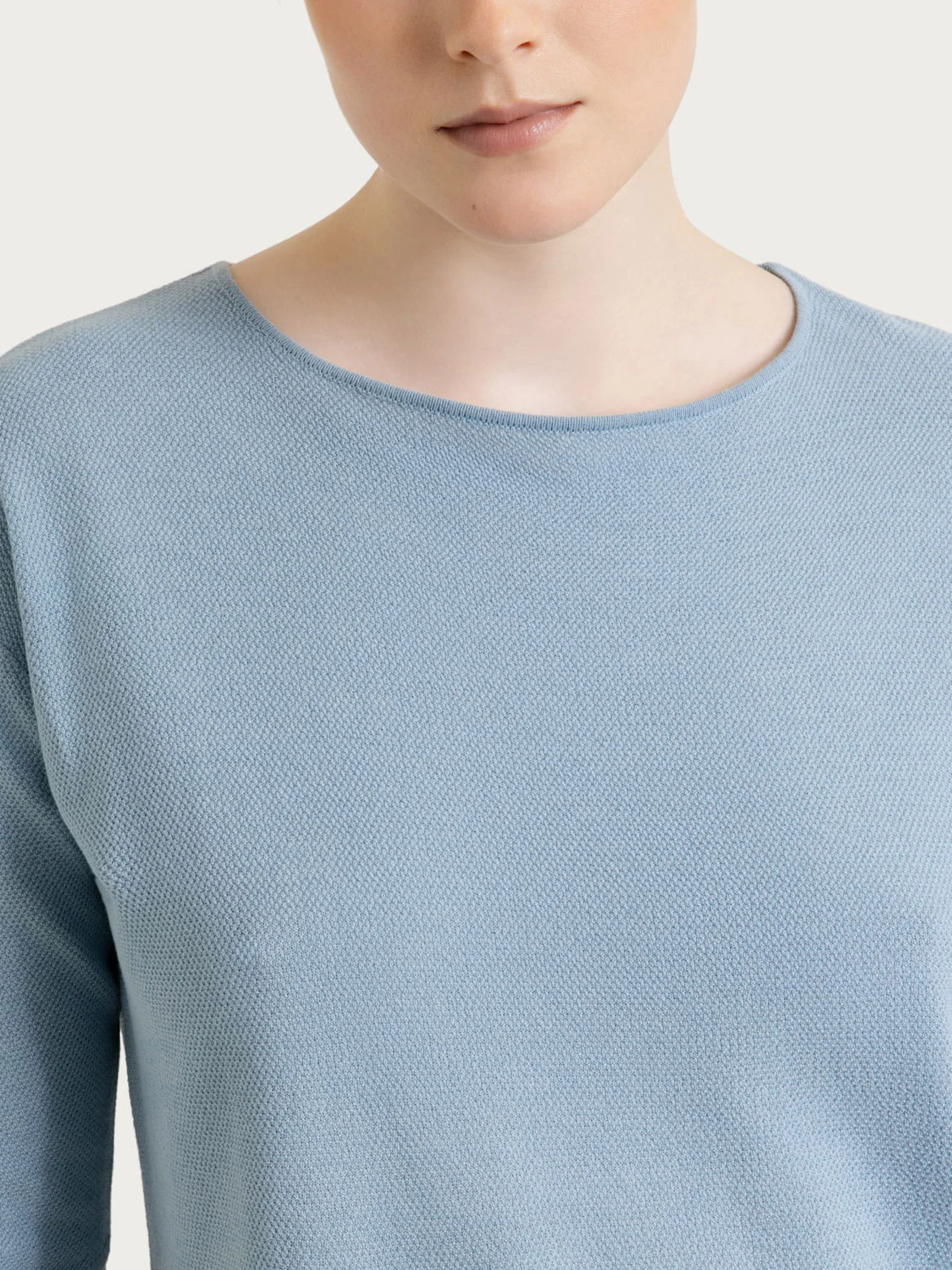 Maglia girocollo in punto piquet di puro cotone - Dusty Blue - Image 3