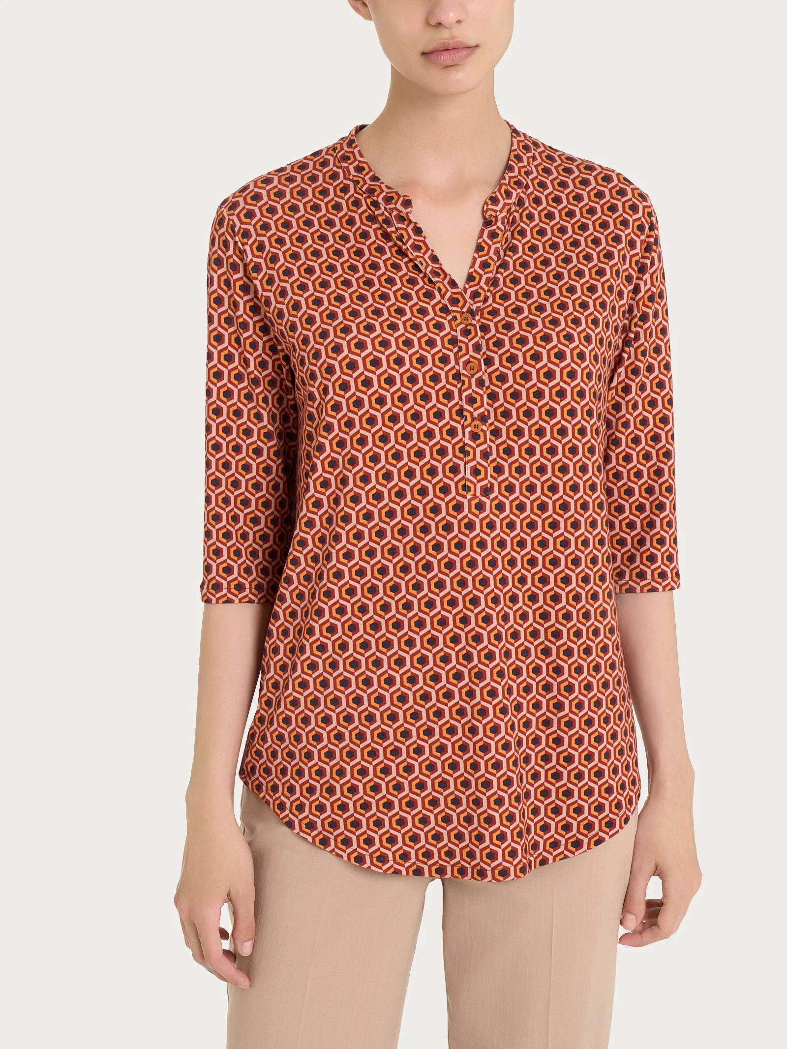 Maglietta con manica 3/4 e hexagon pattern in jersey di viscosa Crêpe - Fant. Red Ochre