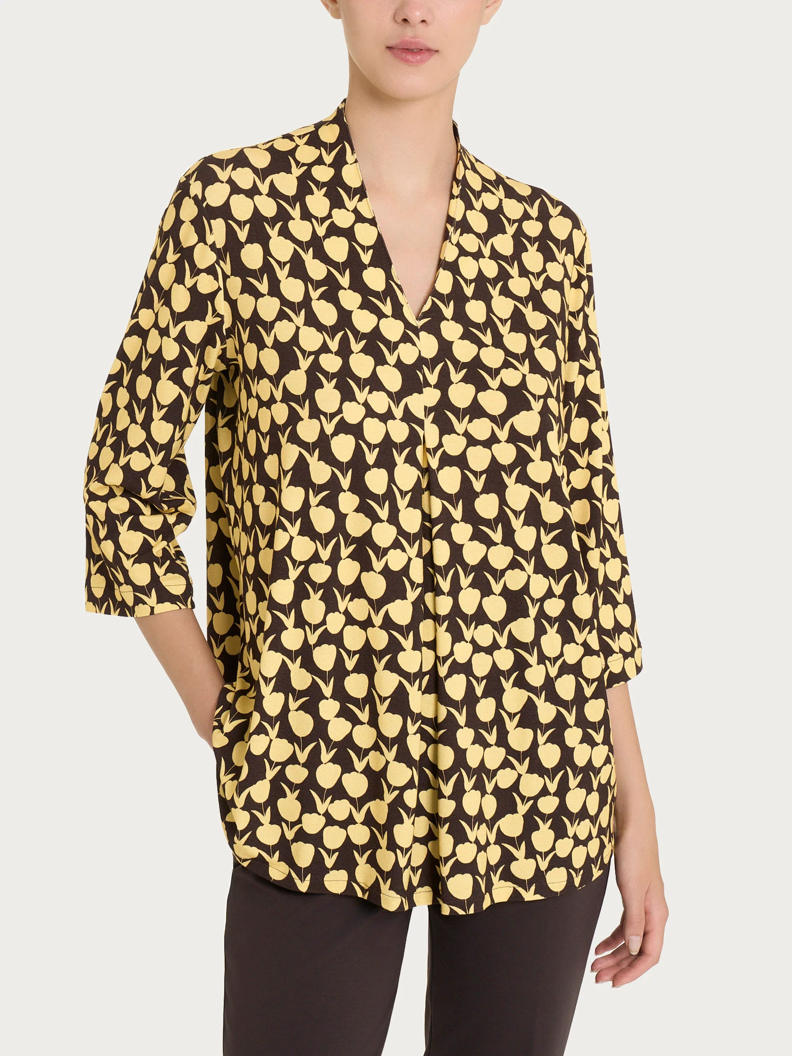 Maglietta con piega frontale e tulips pattern in jersey di viscosa Crêpe - Fant. Pale Banana