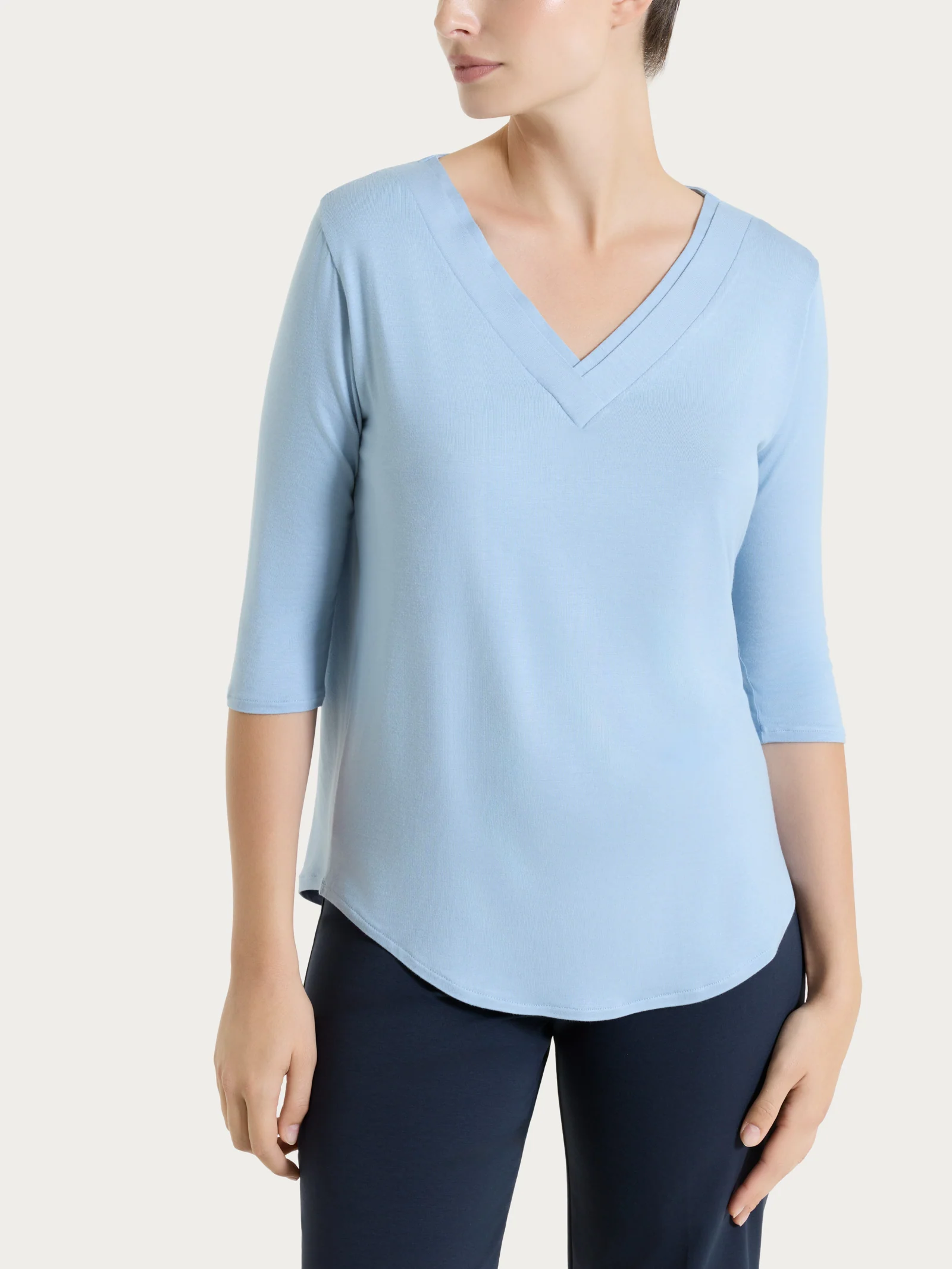 Maglietta con scollo a V incrociato e manica 3/4 in Viscosa Summer - Dusty Blue