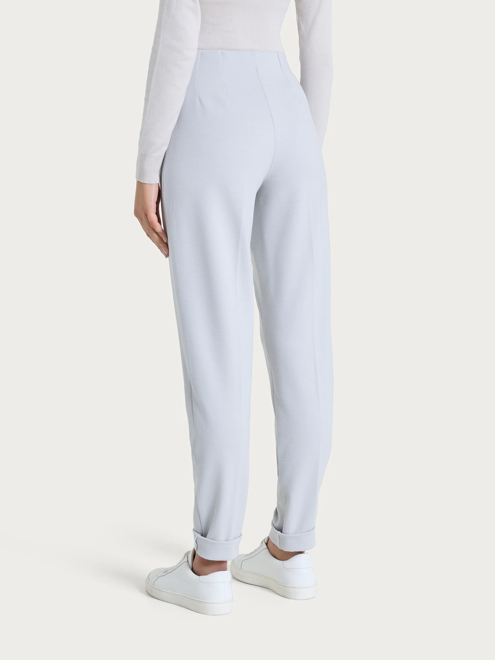Pantalone a sigaretta con risvolto in Cashmere Compact - Ghiaia Mel. - Image 4