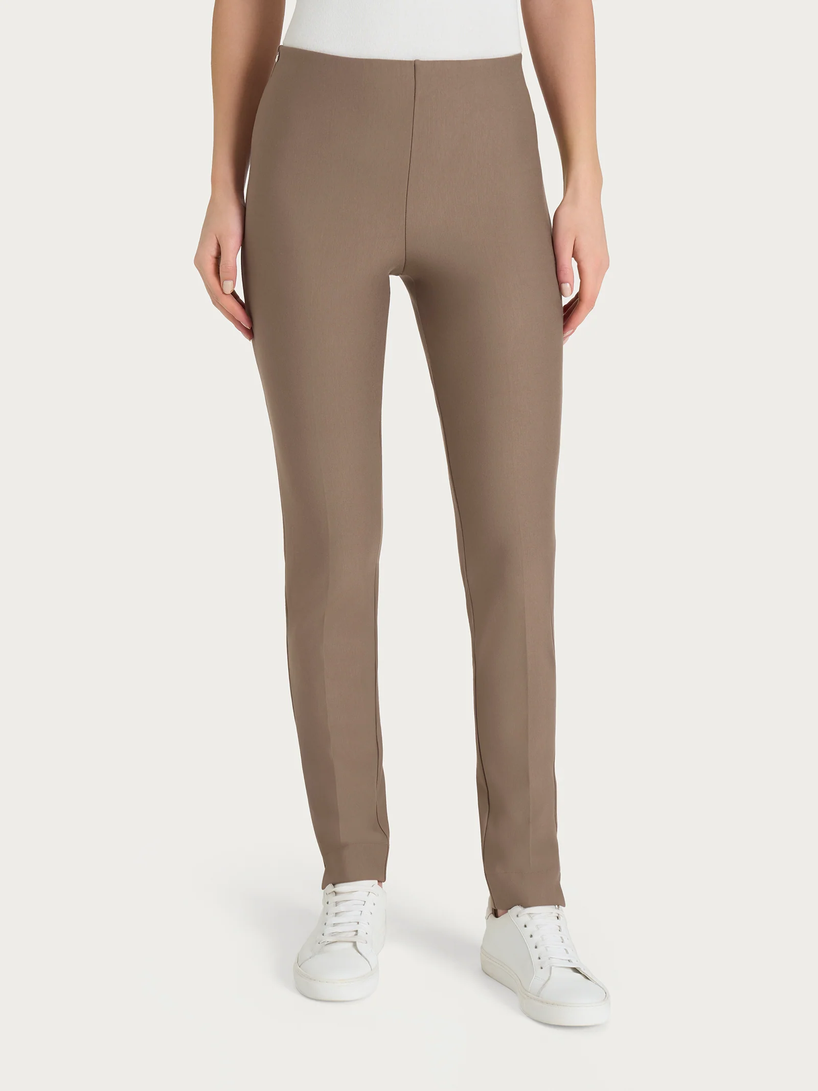 Pantalone a sigaretta con spacchetti in Compact - Pine Bark