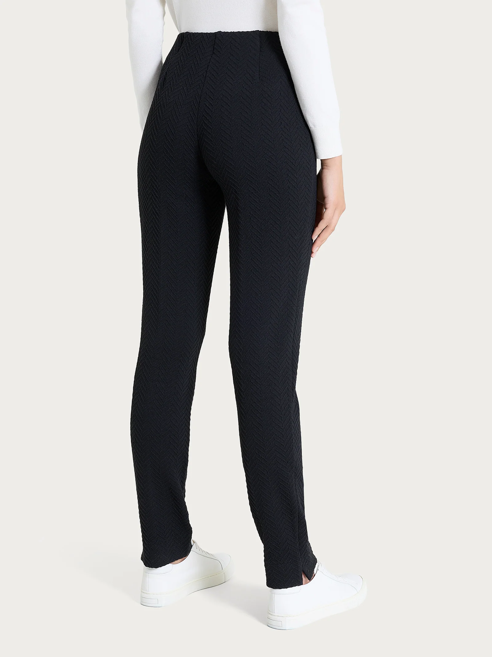 Pantalone a sigaretta con spacchetti in Eco Jacquard - Nero - Image 2