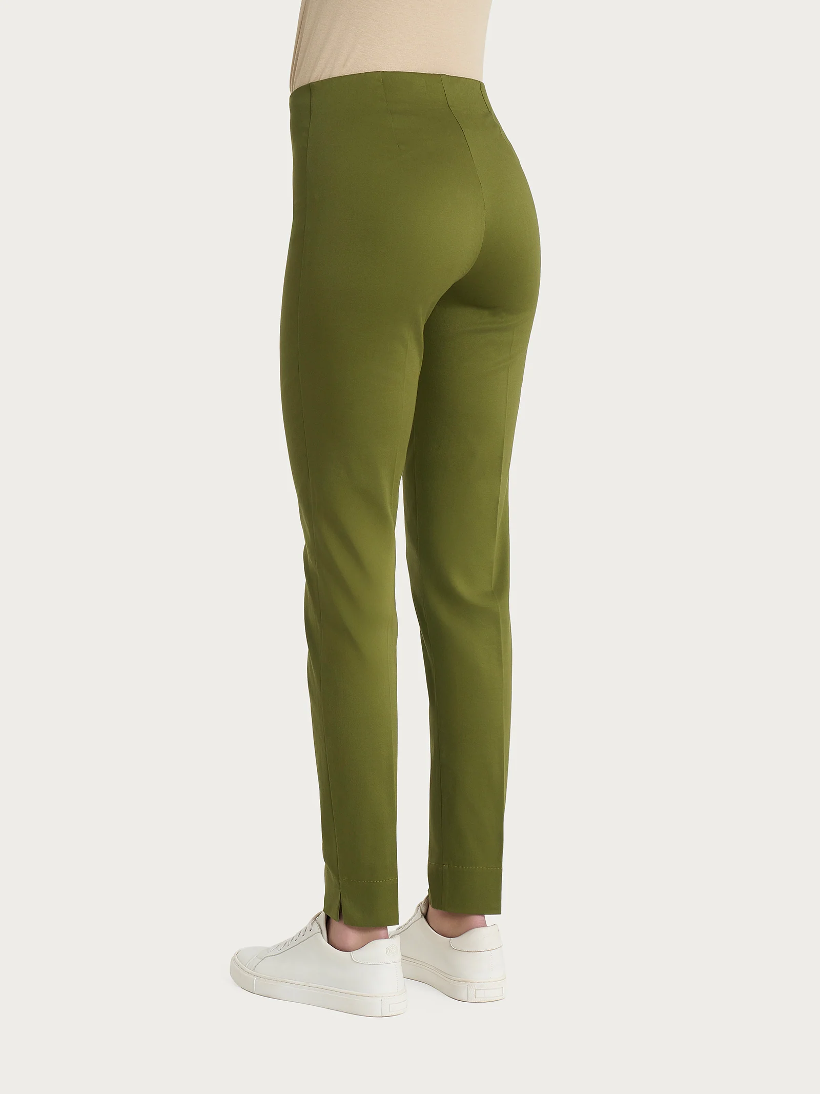 Pantalone a sigaretta con spacchetti in Satin Power - Sphagnum - Image 4
