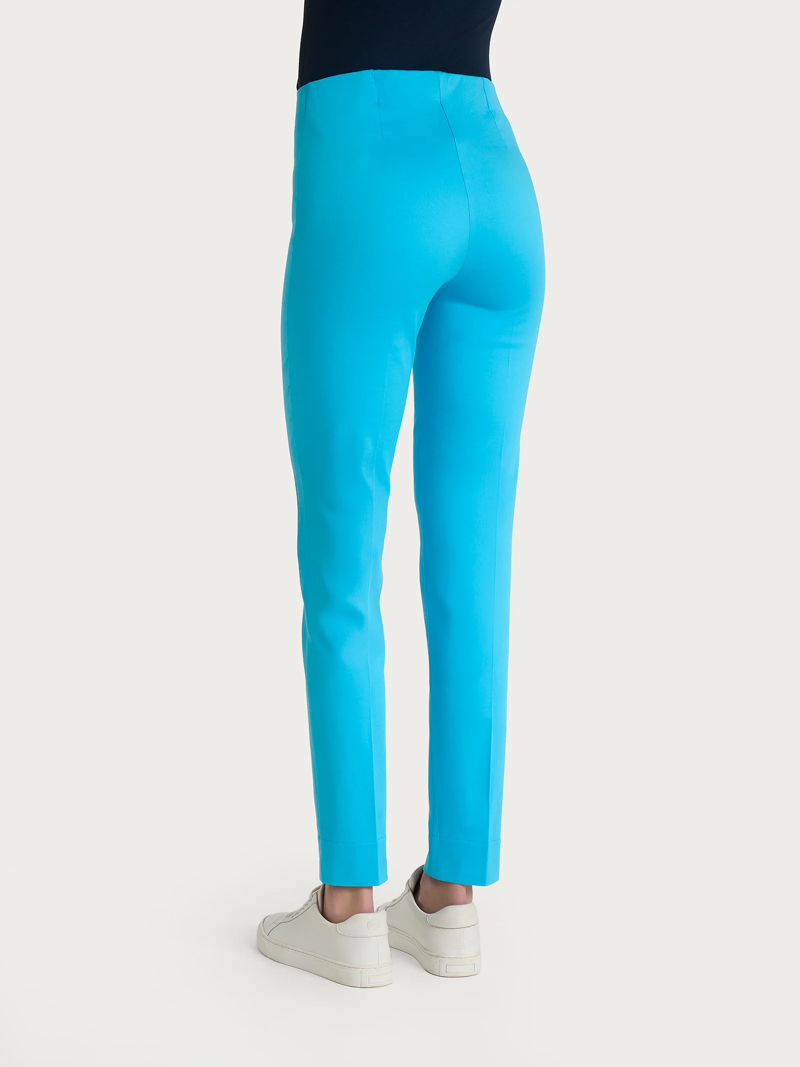 Pantalone a sigaretta con spacchetti in Satin Power - Aquarius - Image 4