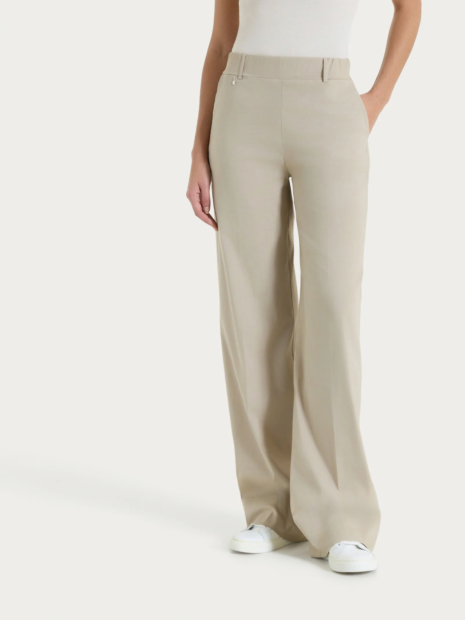 Pantalone ampio con tasche e risvolto in Super Fresh - Crockery