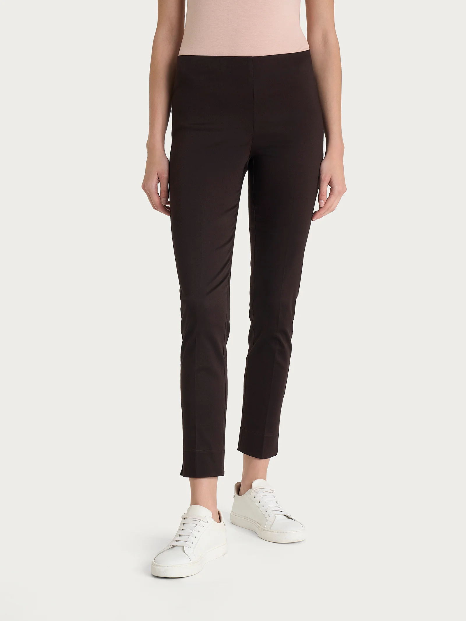 Pantalone capri con spacchetti in Satin Power - Chocolate Torte