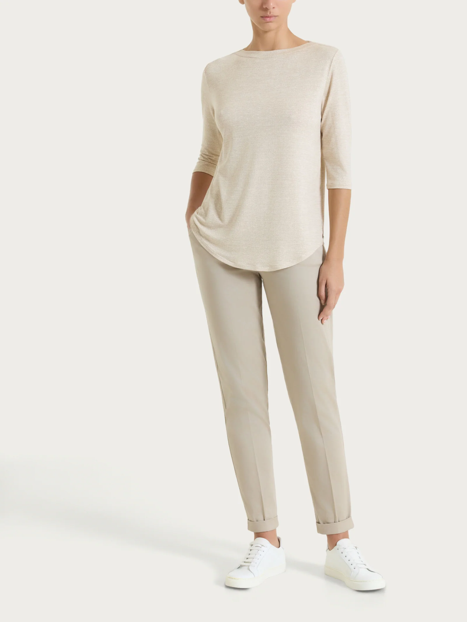 Pantalone chino slim con tasche in Satin Power - Crockery - Image 6
