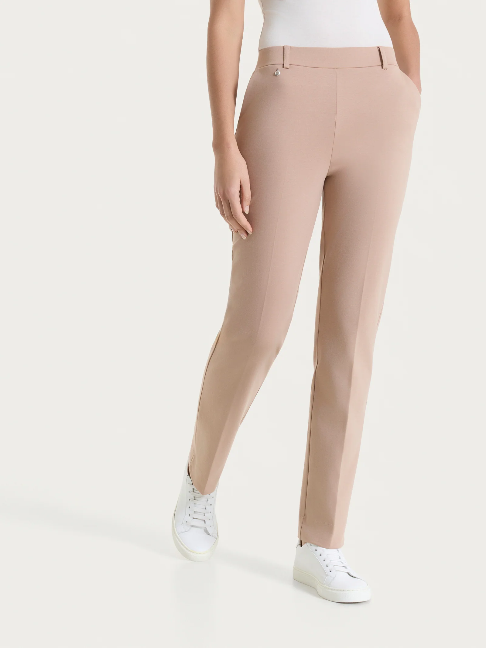 Pantalone dritto con tasche in Compact Light - Warm Taupe