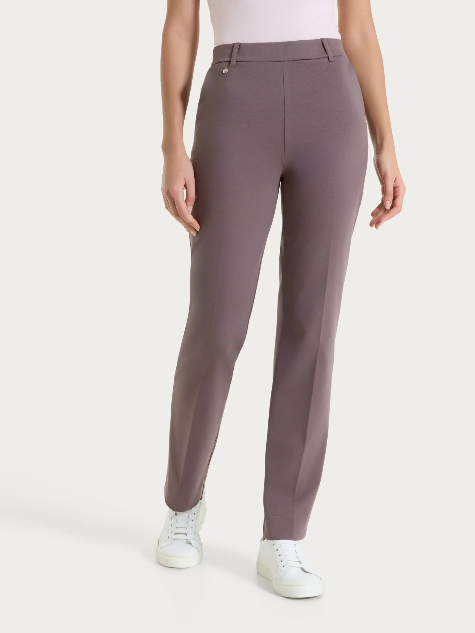 Pantalone dritto con tasche in Compact Light - Plum Truffle