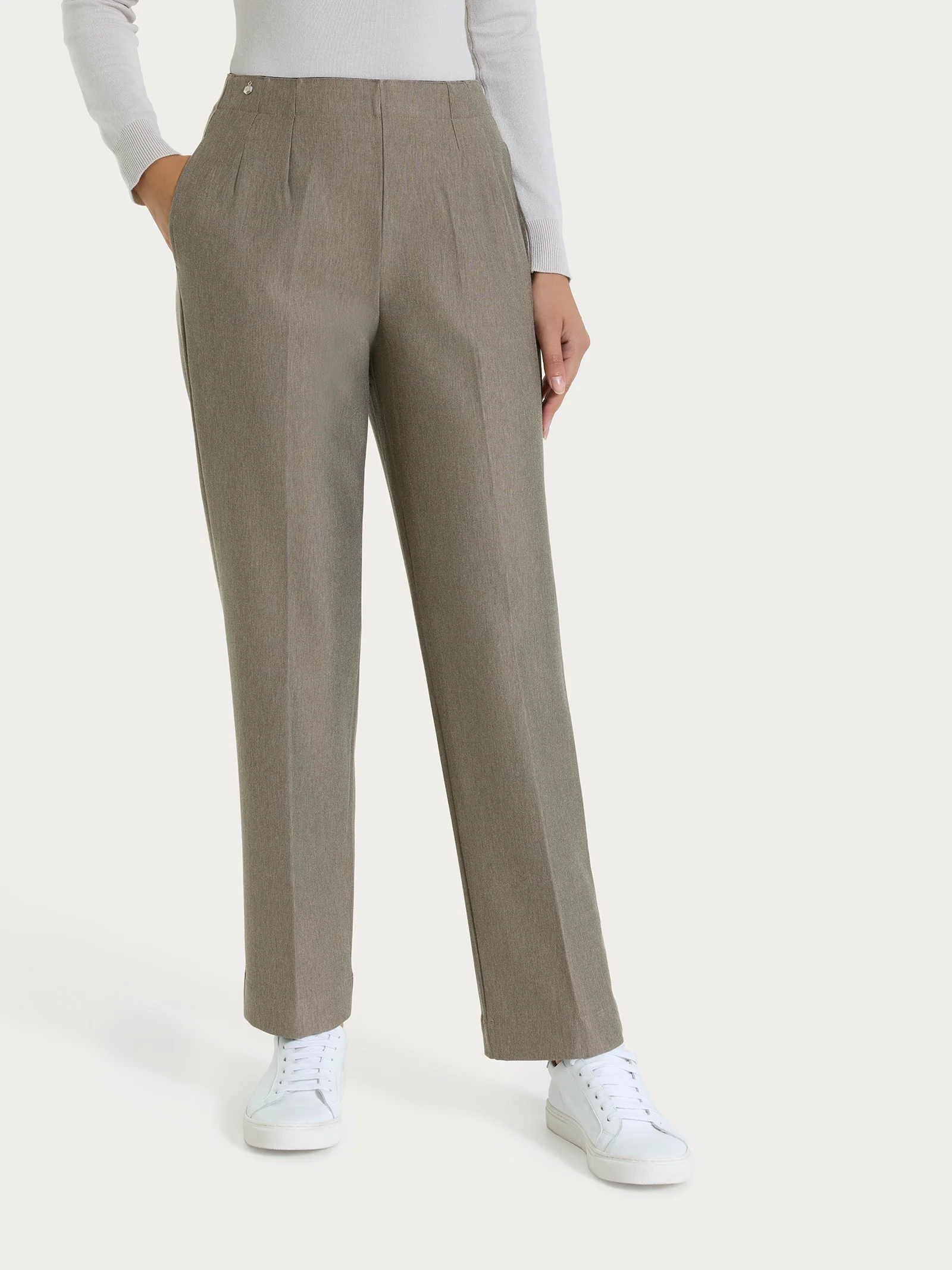 Pantalone dritto con tasche in tessuto Compact - Glace' Mel.
