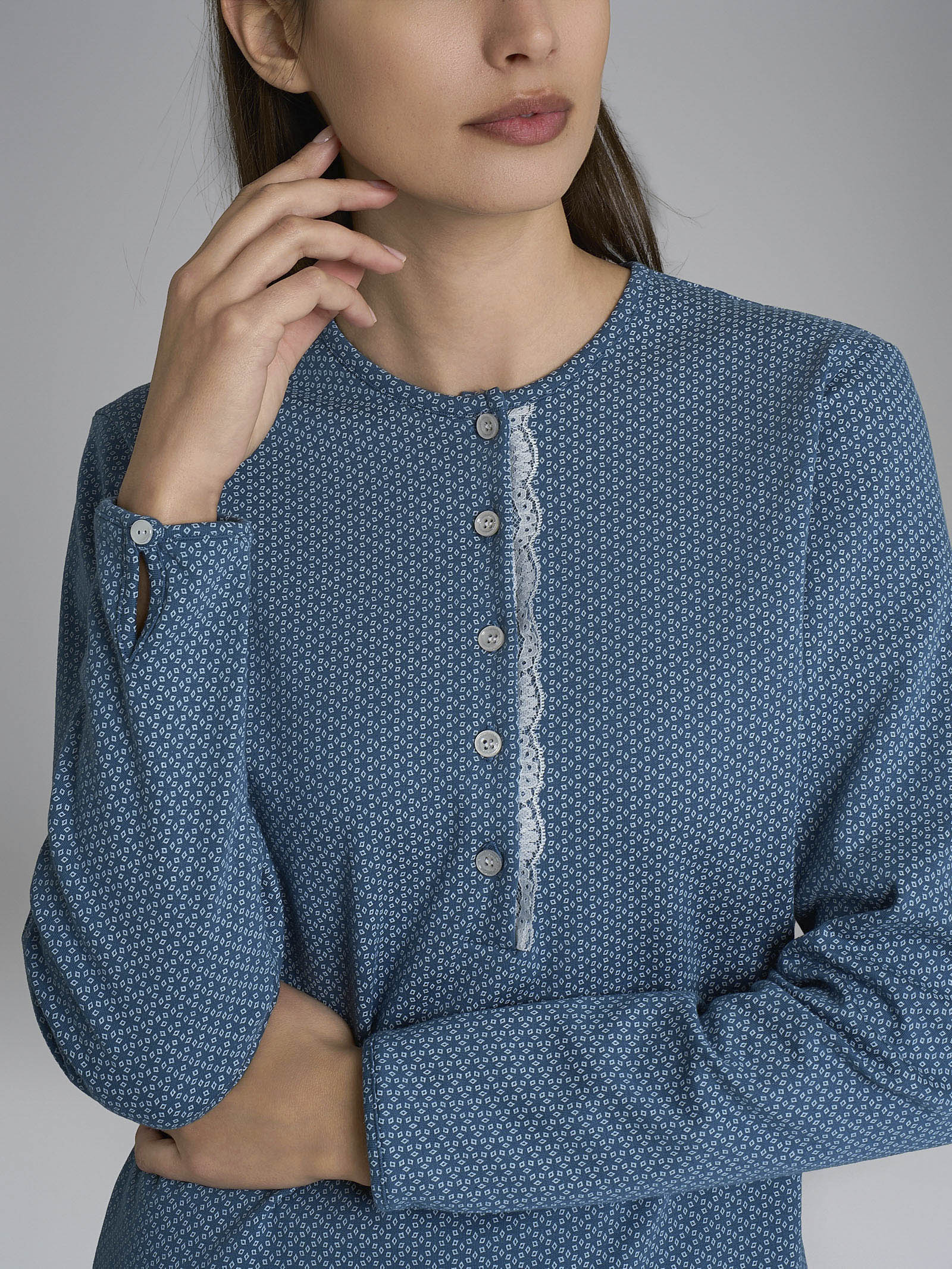 Pigiama a serafino con pizzo in Interlock di cotone 56-60 - Fant. Real Teal Micro Cravatier - Image 3