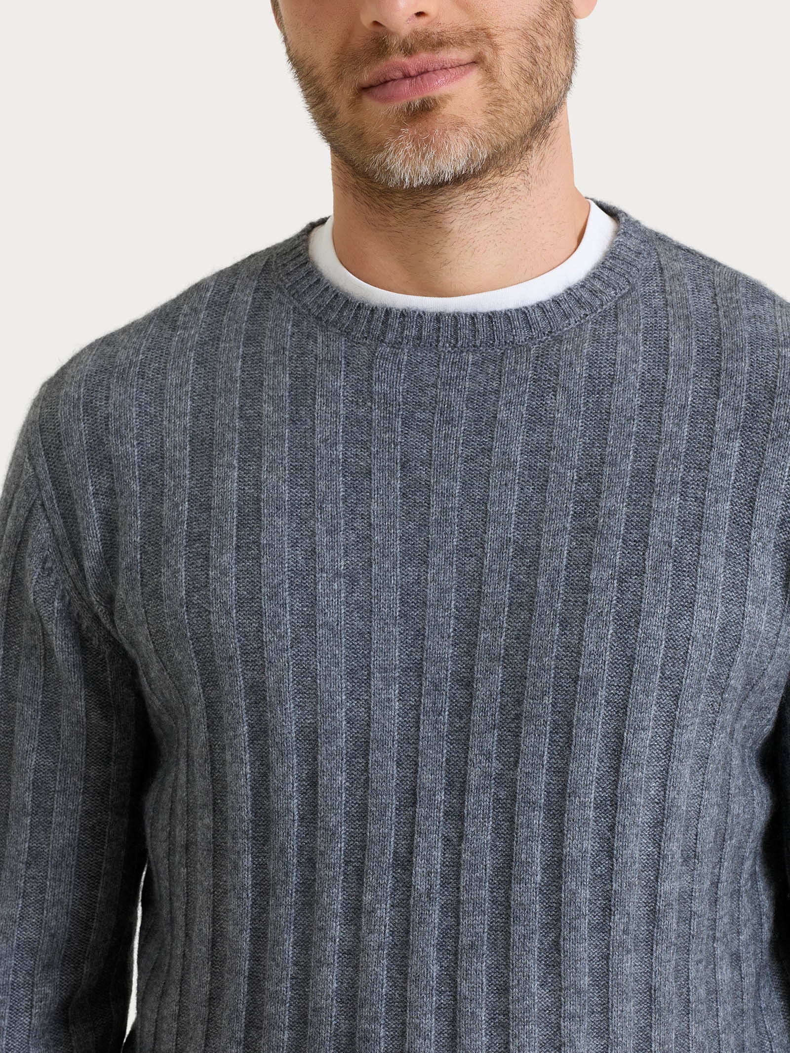 Pull girocollo con costa piatta in Natural Soft - Ferro Mel. - Image 3