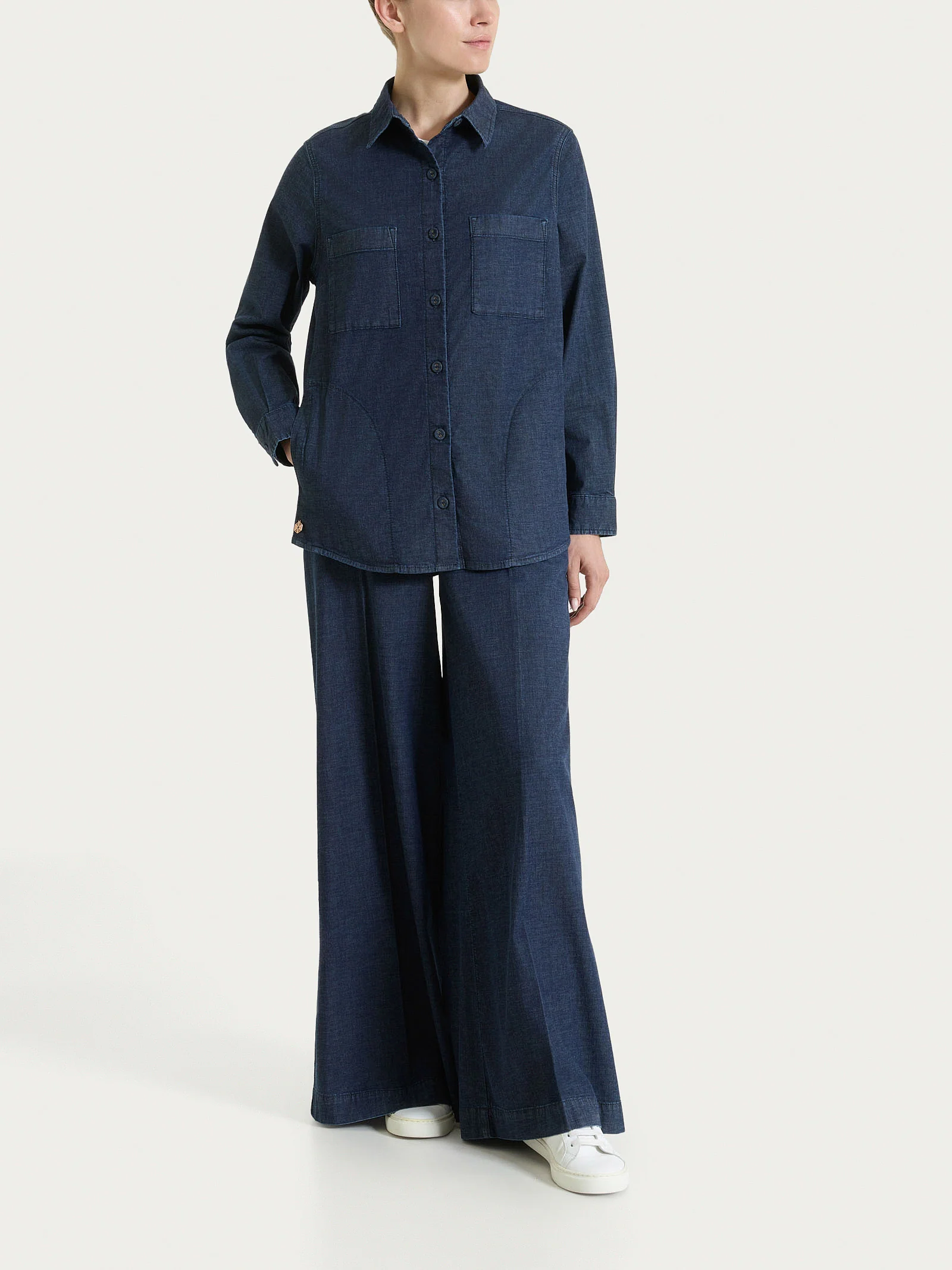 Shacket in Super Light Denim - Dark Indigo - Image 6